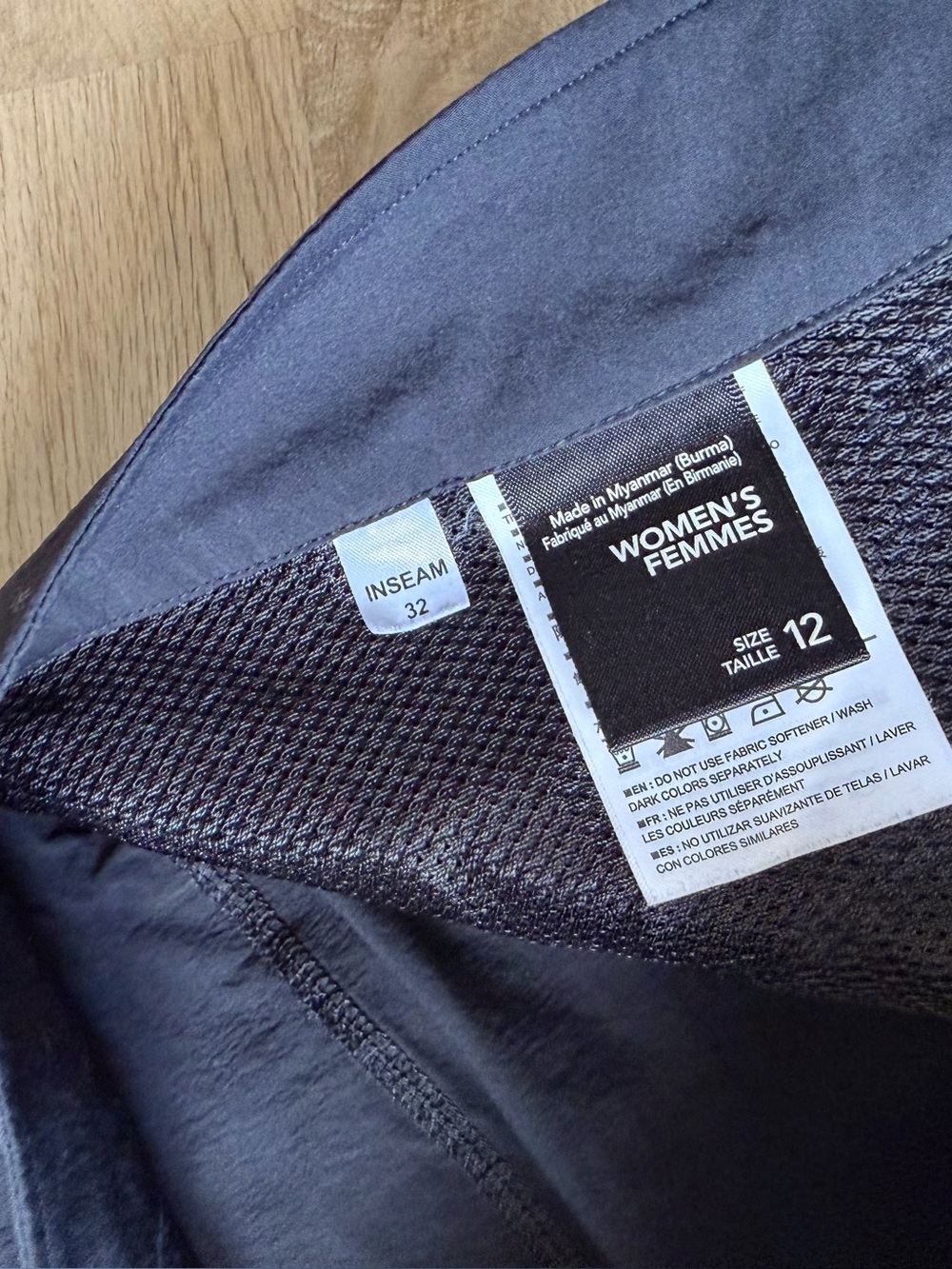 Arcteryx hiking pants - Picture 2 of 4